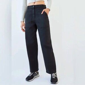 Aritzia Wilfred Free Modern Utility Pants Black Pockets Straight Leg Size 6